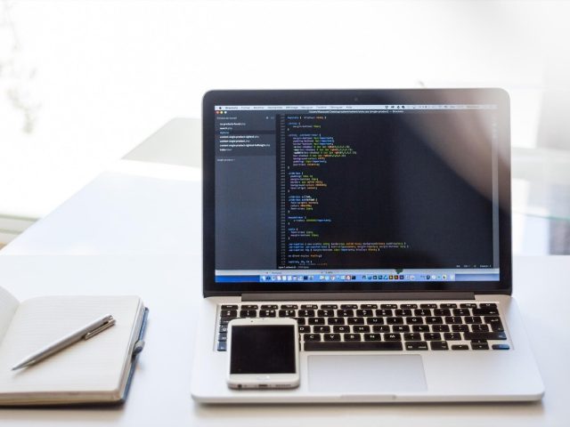 Indicateurs marketing essentiels pour une startup SaaS