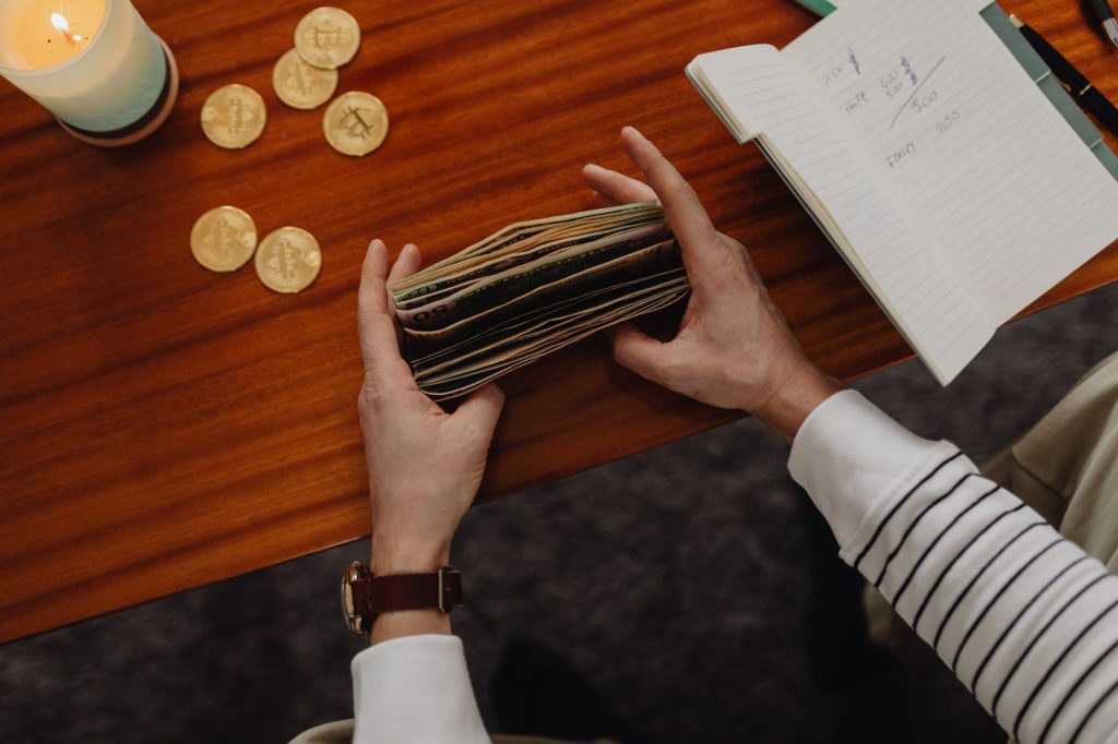 Revolut ou Nickel : quel compte pour gérer son budget